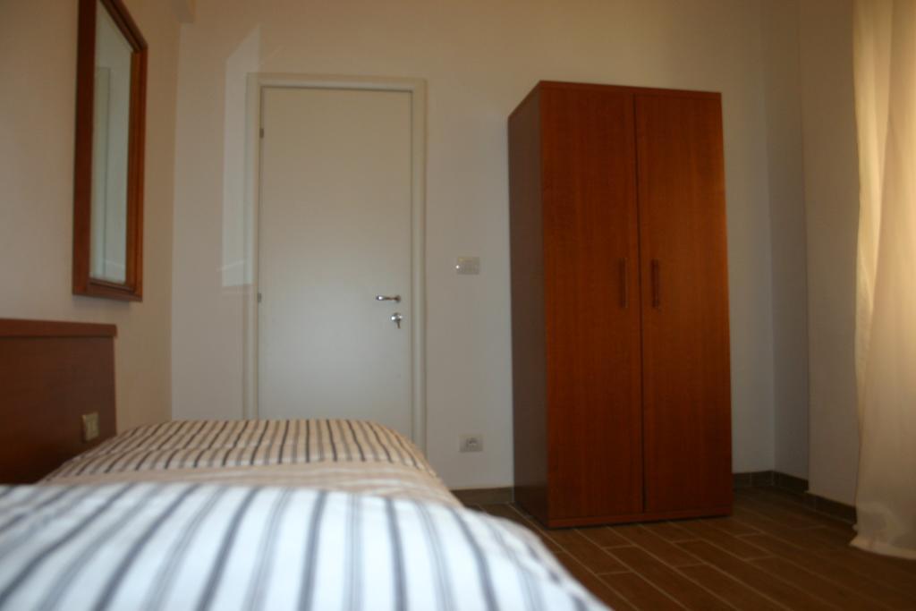 Vittoria Guest House Рим Екстериор снимка