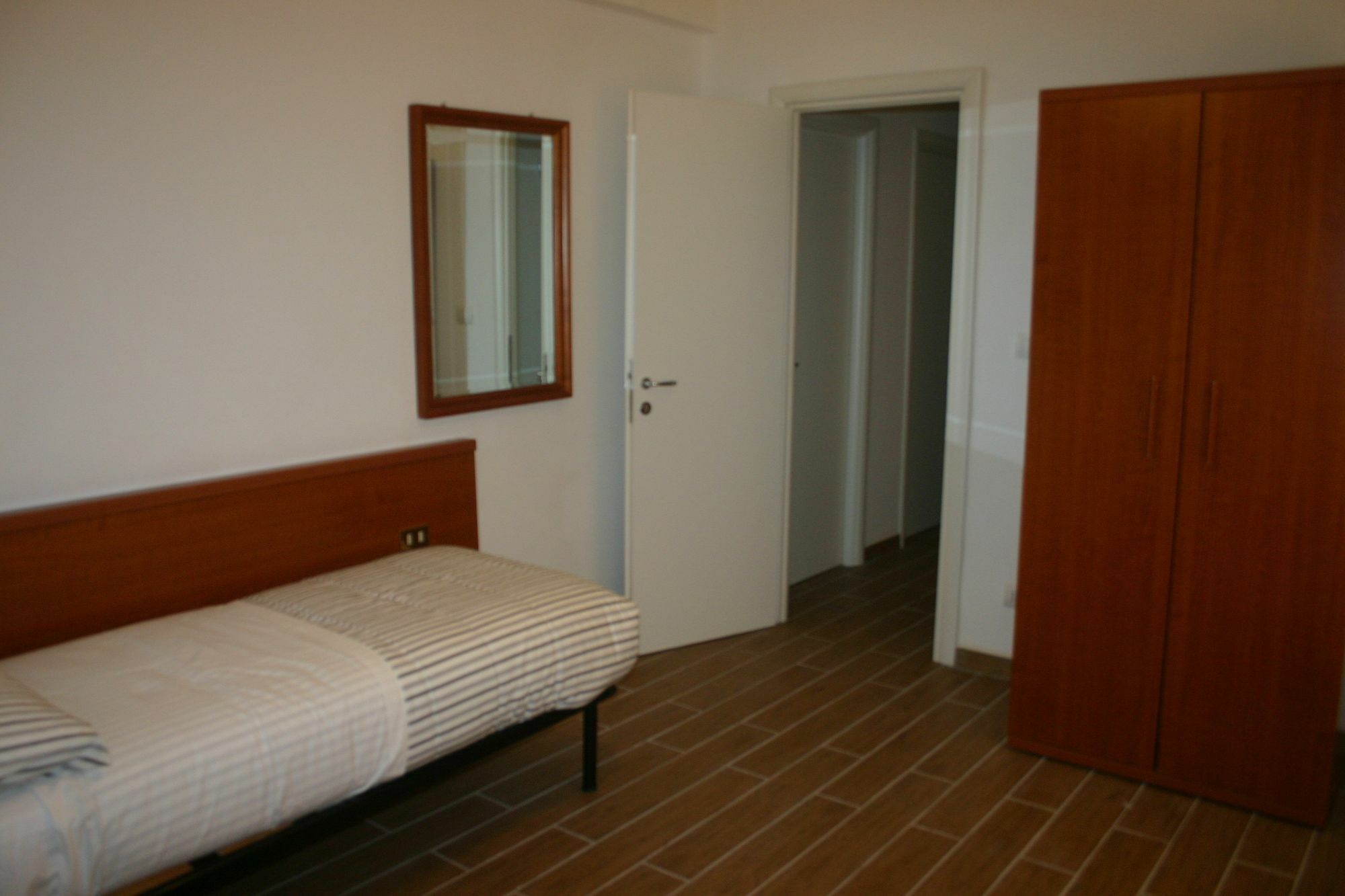 Vittoria Guest House Рим Екстериор снимка